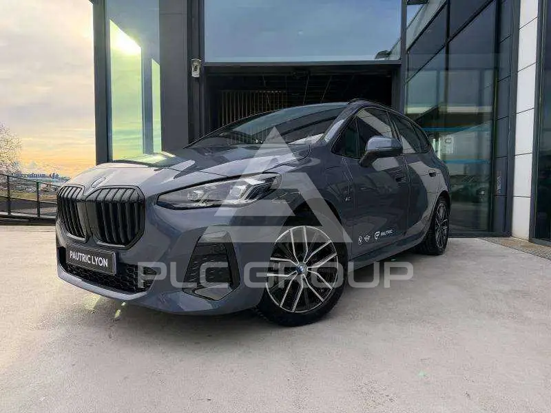 2025 BMW 225