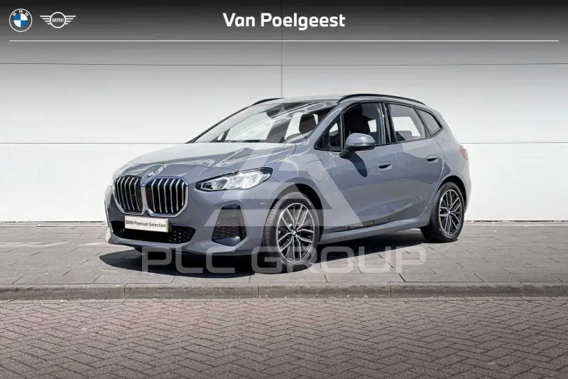 2025 BMW 225