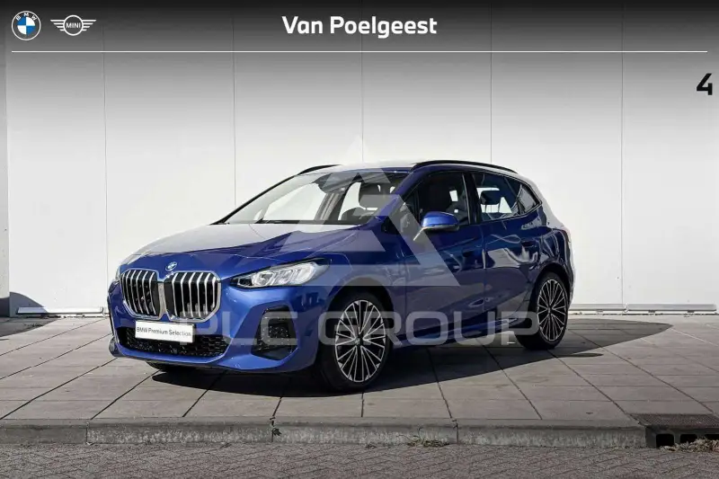 2025 BMW 225