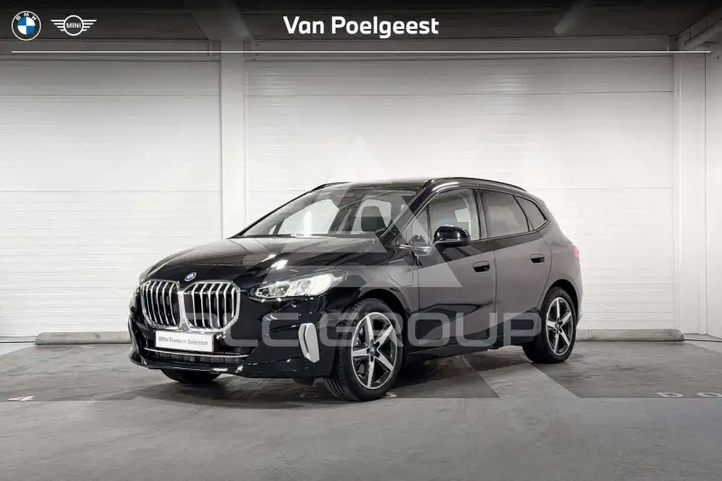 2025 BMW 225