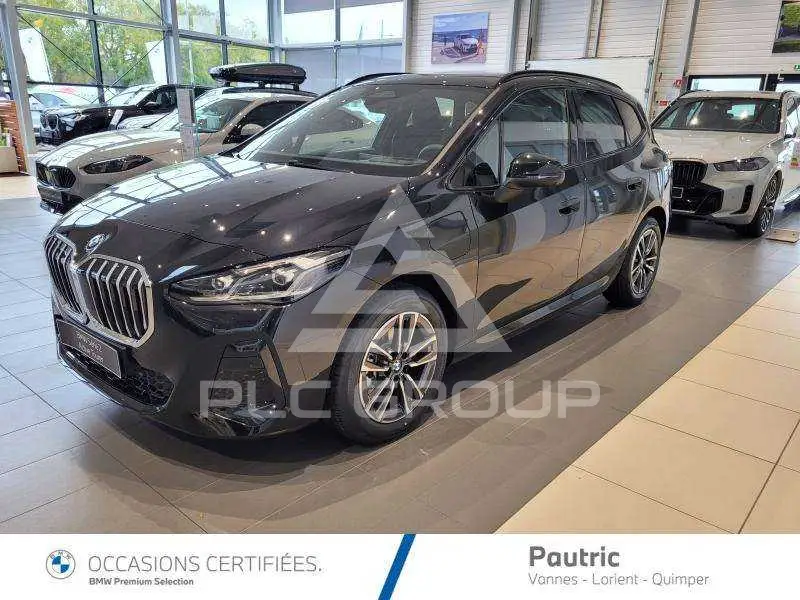 2025 BMW 225