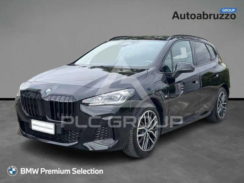 2025 BMW 225