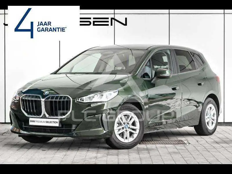 2025 BMW 225