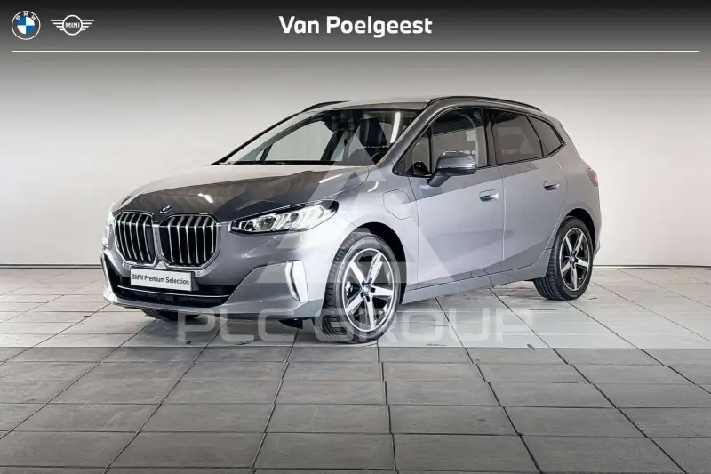2025 BMW 225