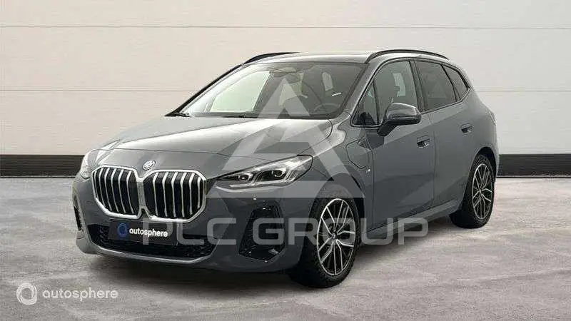 2025 BMW 225