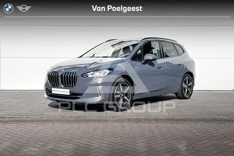 2025 BMW 225