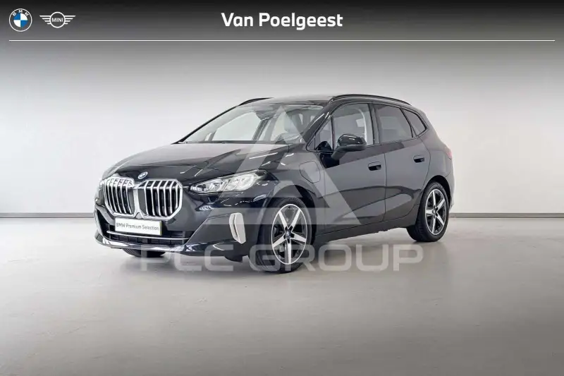 2025 BMW 225