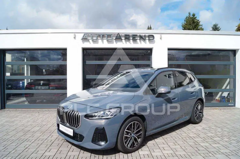 2025 BMW 225