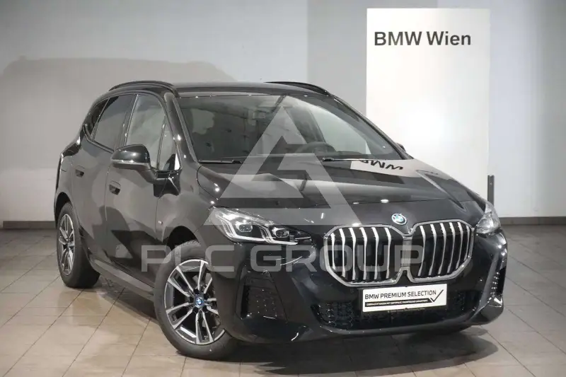 2025 BMW 225