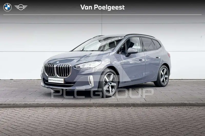 2025 BMW 225