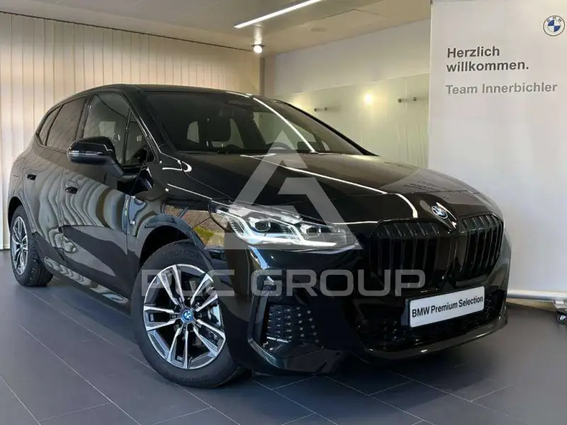 2025 BMW 225