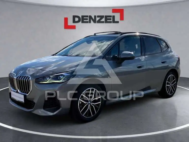 2025 BMW 225