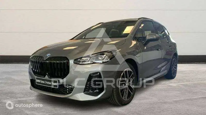 2025 BMW 225