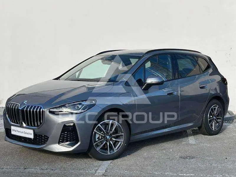 2025 BMW 225