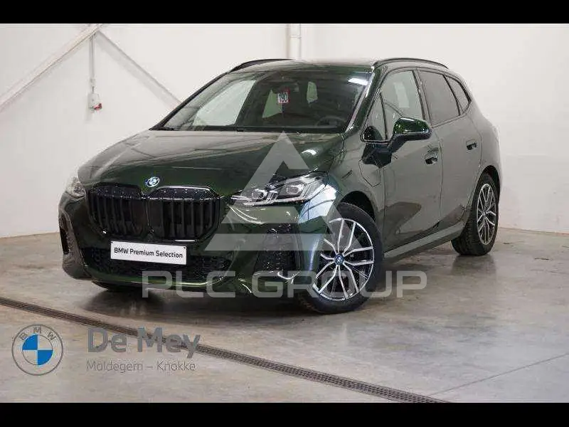 2025 BMW 225