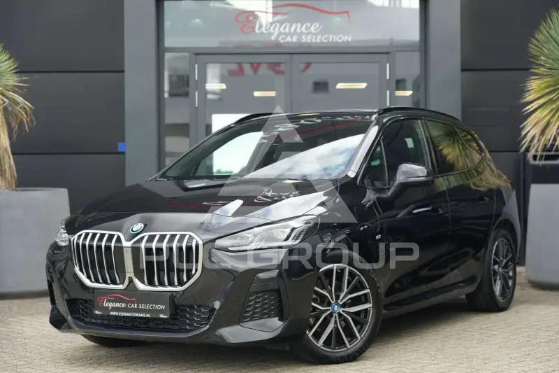 2025 BMW 225