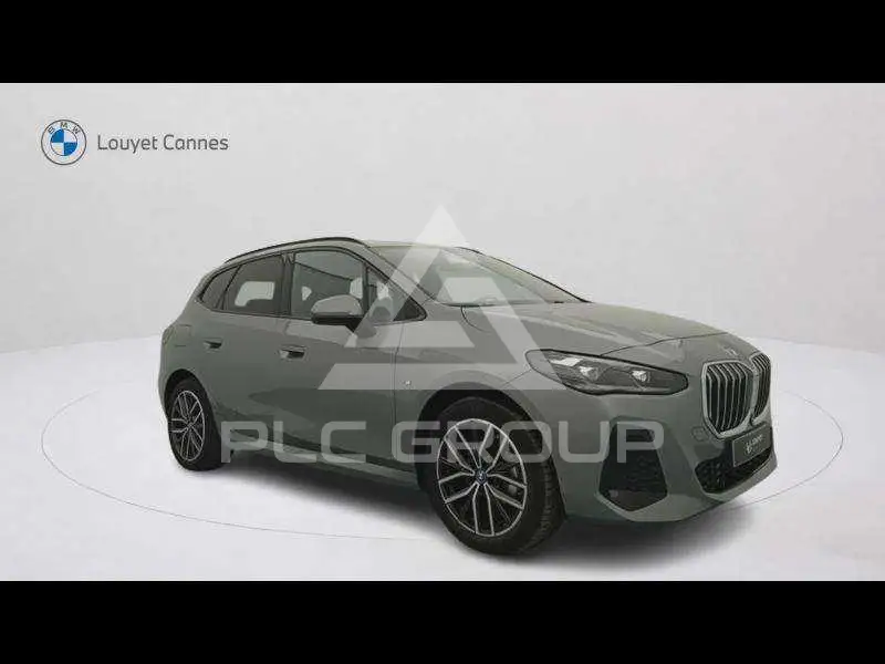 2025 BMW 225