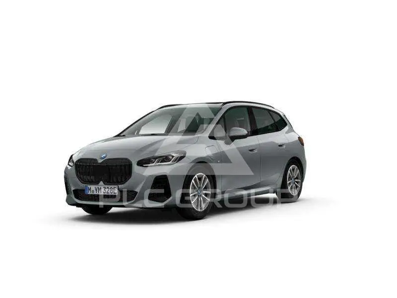 2025 BMW 225