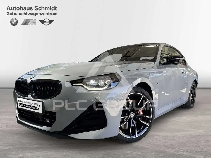 2025 BMW 240M