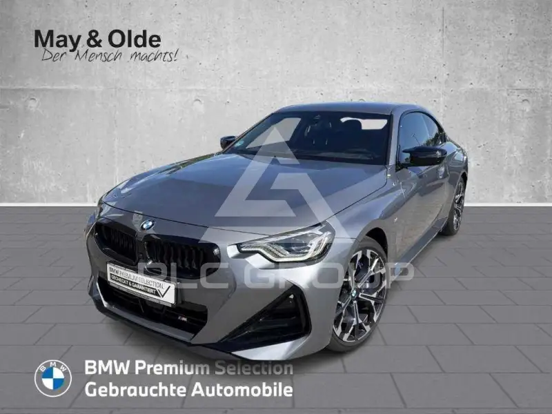 2025 BMW 240M
