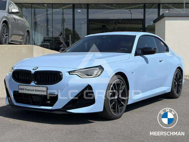 2025 BMW 240M