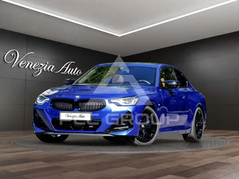 2025 BMW 240M