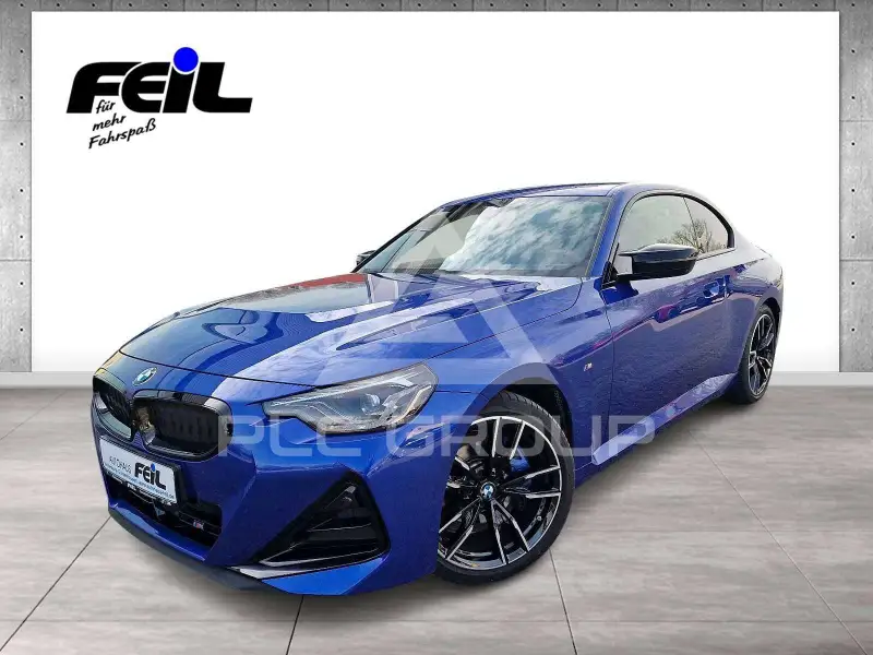 2025 BMW 240M