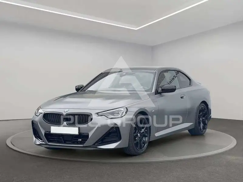 2025 BMW 240M
