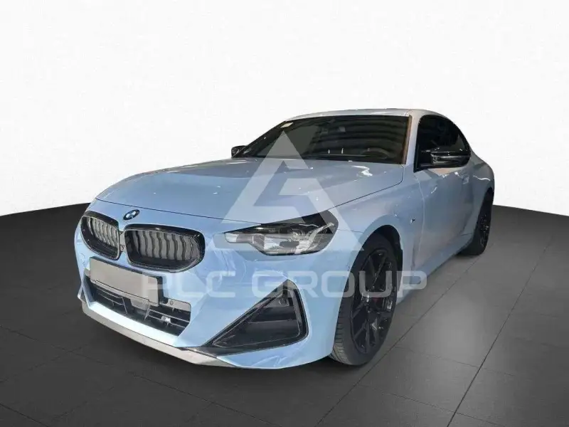 2025 BMW 240M