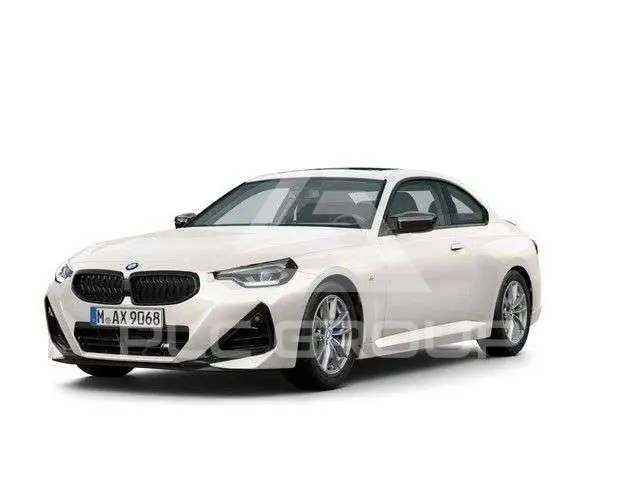 2025 BMW 240M