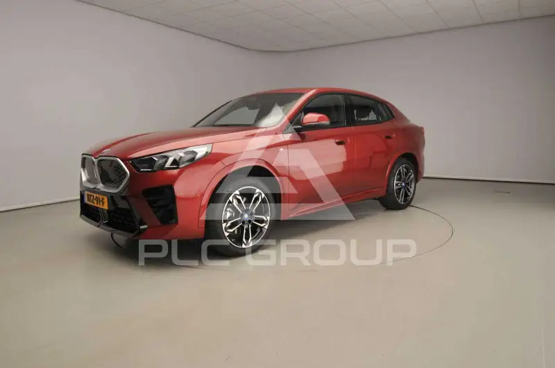 2025 BMW iX