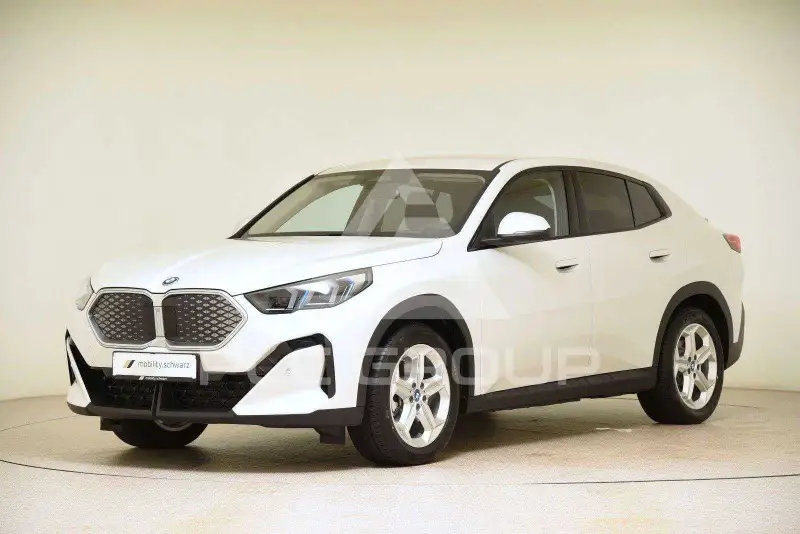 2025 BMW iX