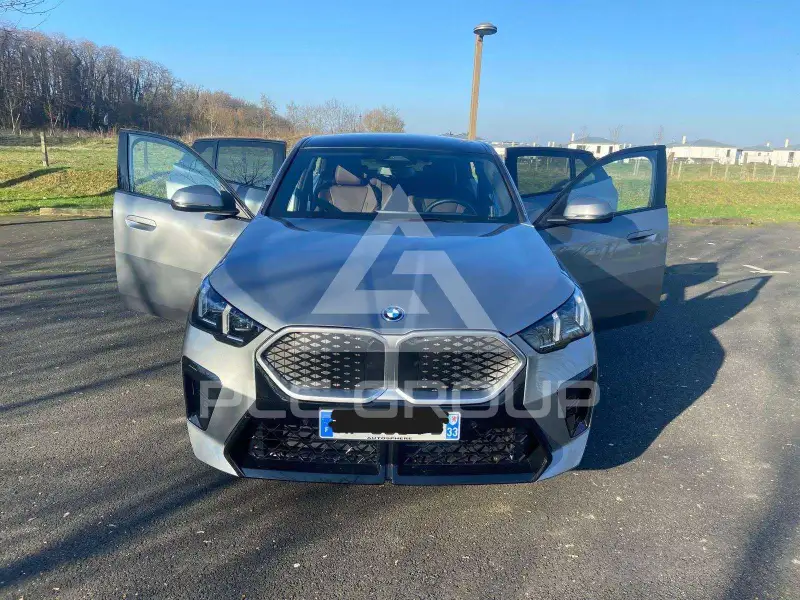 2025 BMW iX