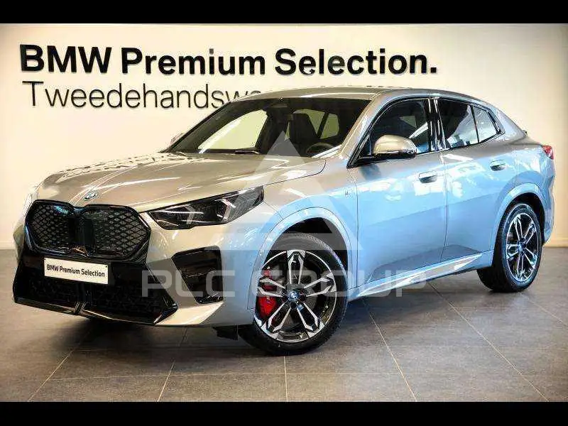 2025 BMW iX