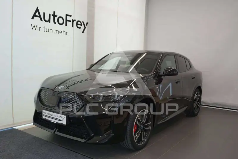2025 BMW iX