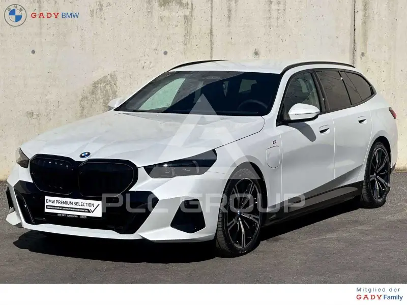 2025 BMW 530