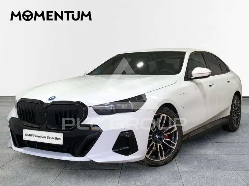 2025 BMW 530