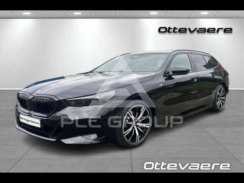 2025 BMW 530