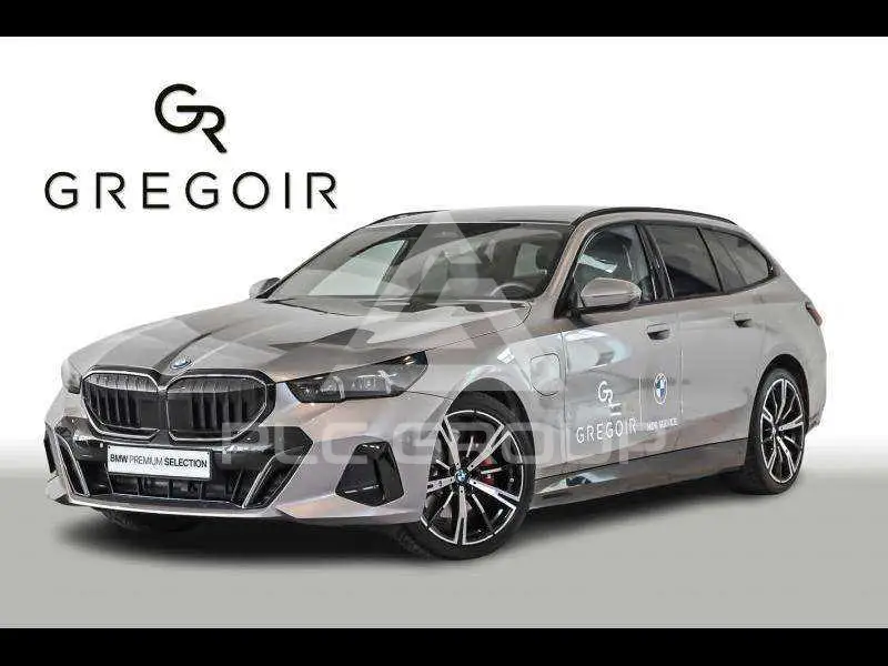 2025 BMW 530