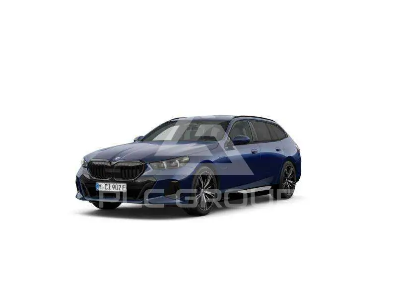 2025 BMW 530