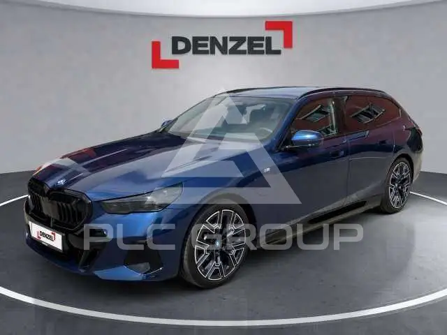 2025 BMW 530