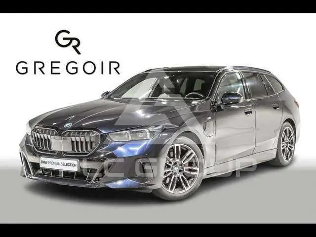 2025 BMW 530