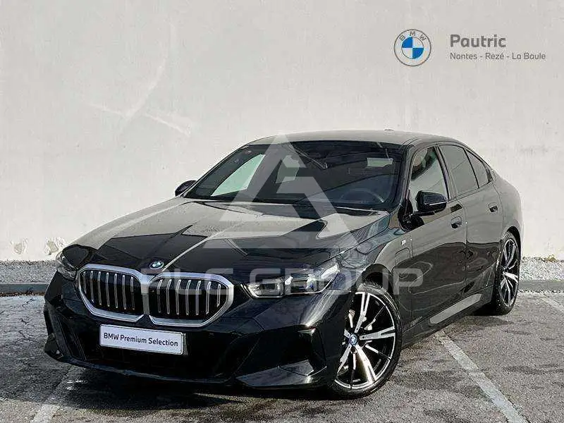 2025 BMW 530
