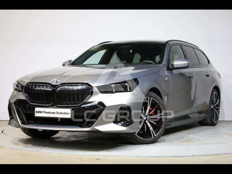 2025 BMW 530