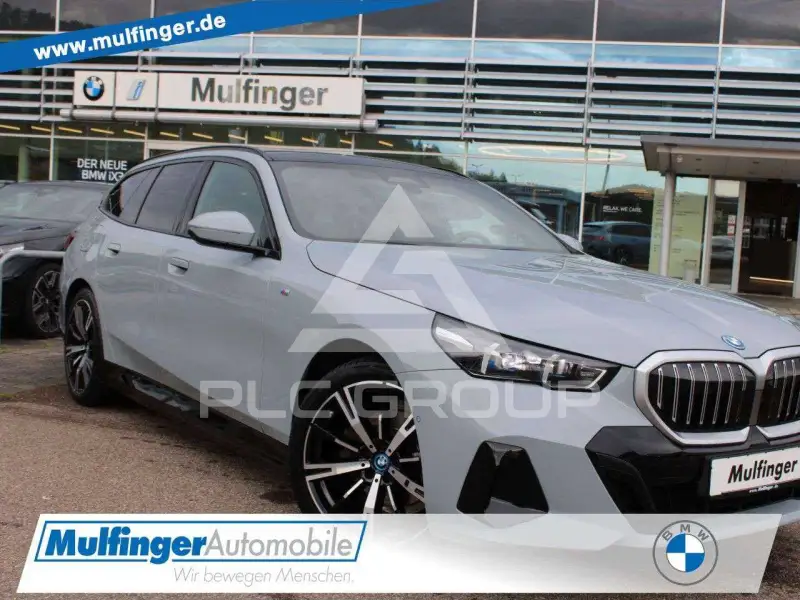 2025 BMW 530