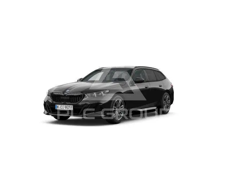 2025 BMW 530