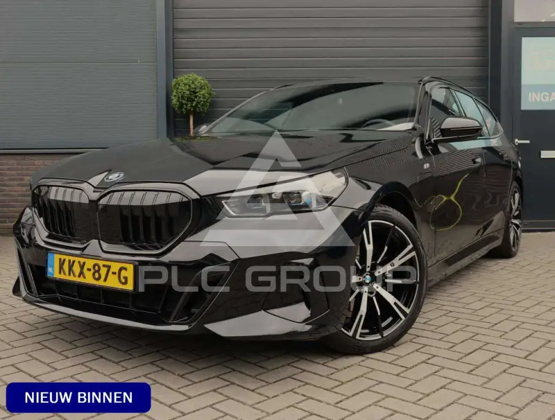 2025 BMW 530