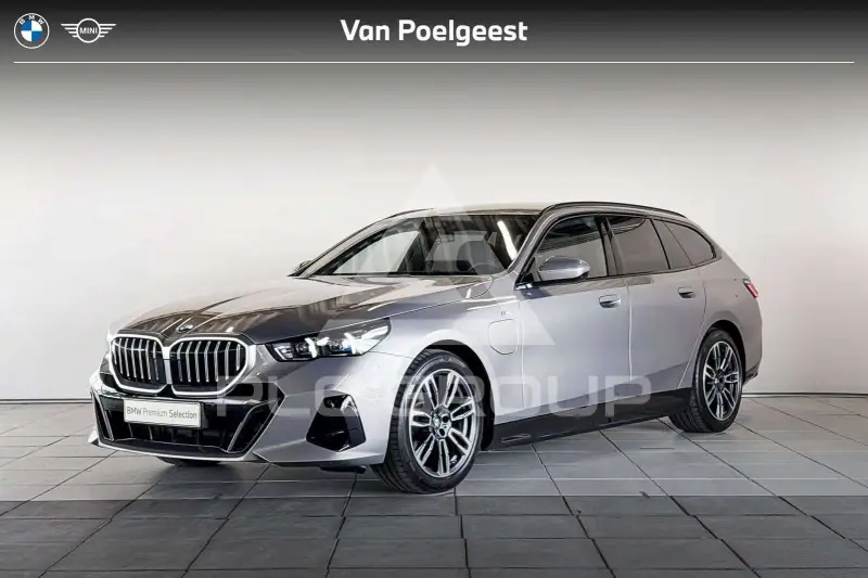 2025 BMW 530