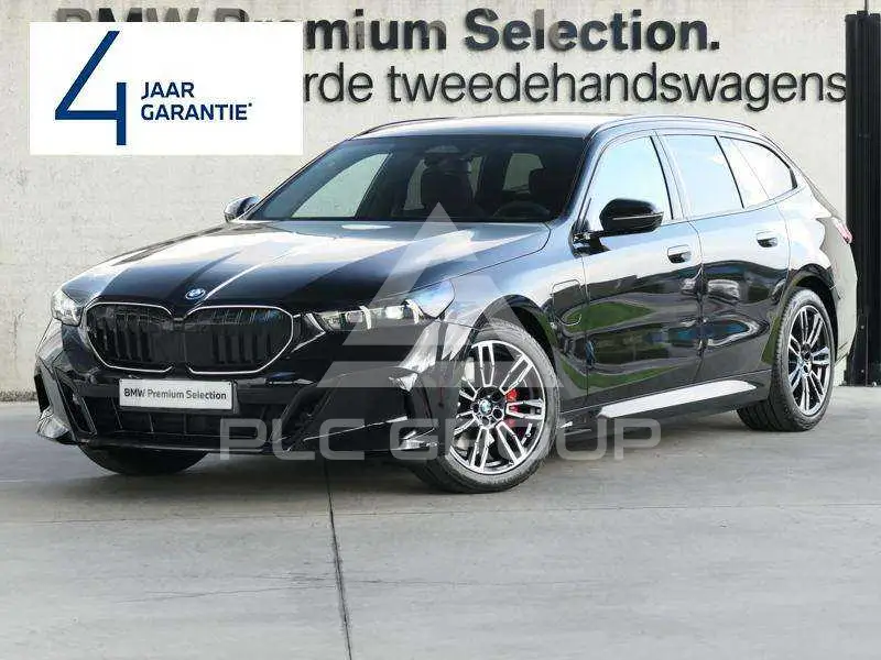 2025 BMW 530