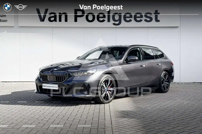 2025 BMW 530